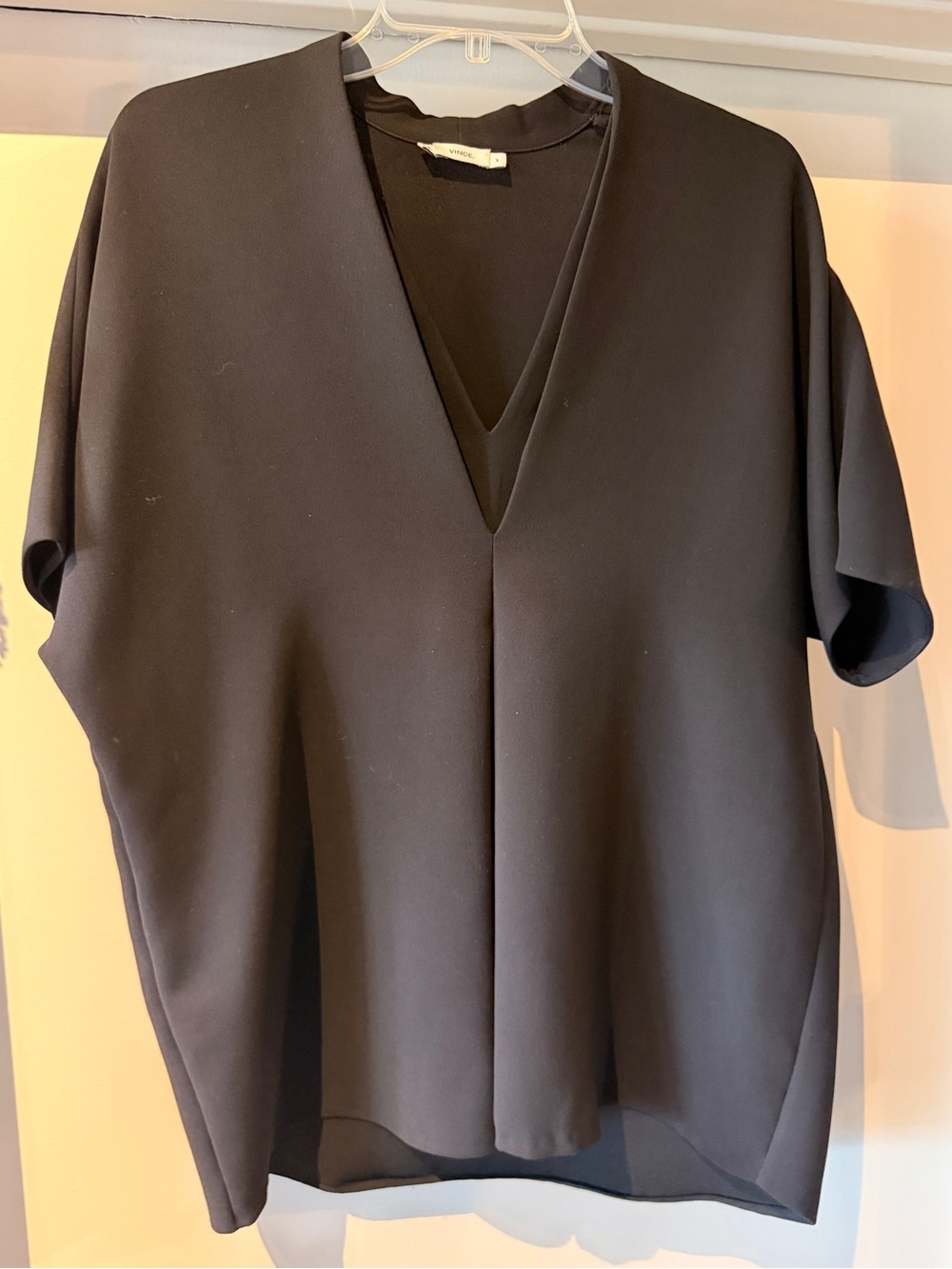Vince Women's Black Double V-Neck Dolman Sleeve Top. Size M